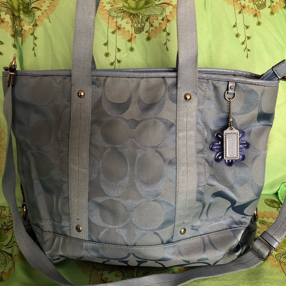 USED COACH HANDBAG